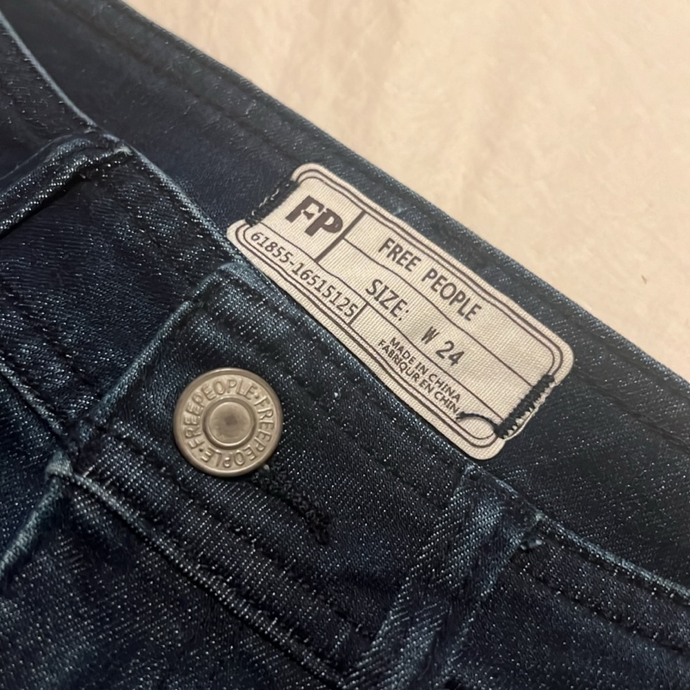 Free People So Chic Biker Shorts 24 Raw Hem Cobalt Rinse Blue Denim - Picture 8 of 9